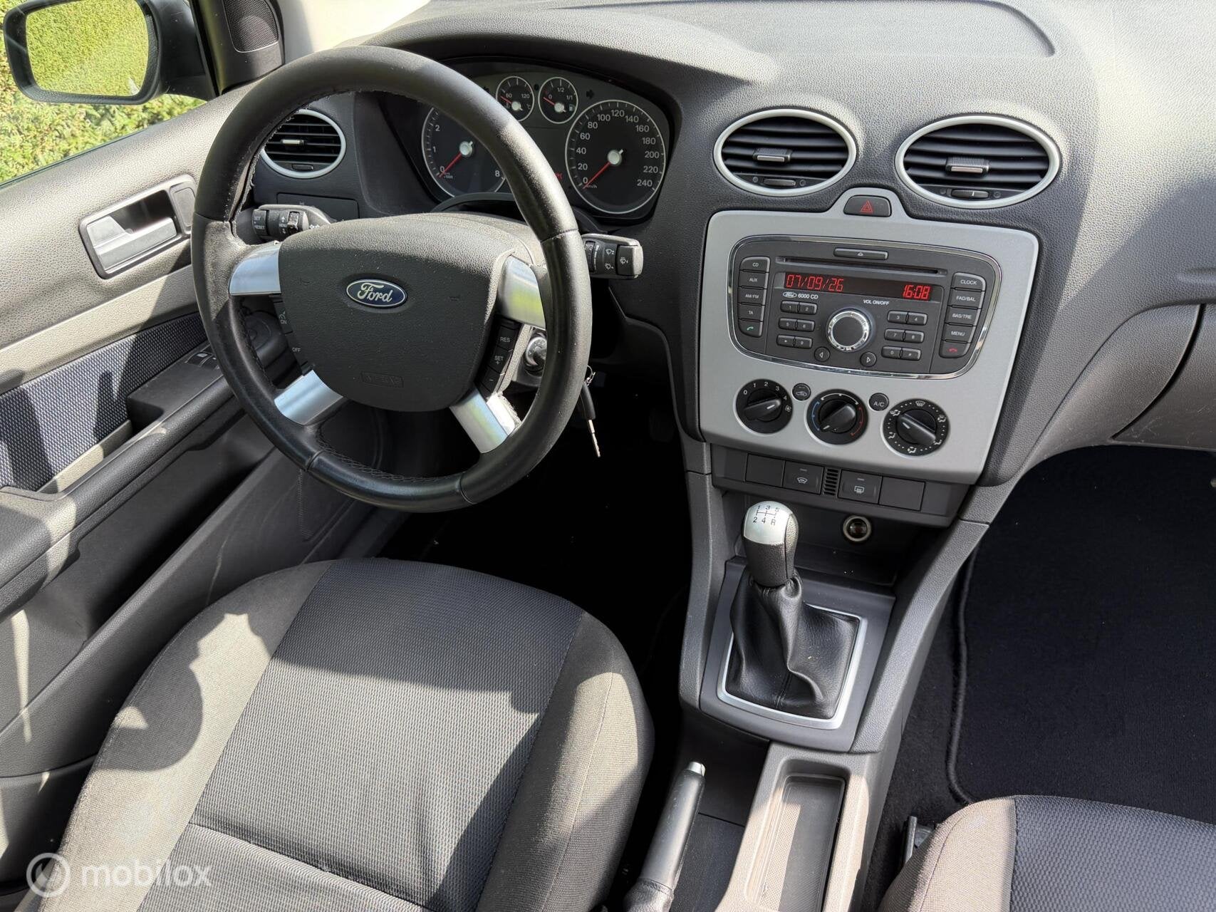 Foto 14 van Ford Focus Wagon 1.6-16V Koude Airco Cruise Distributie verv