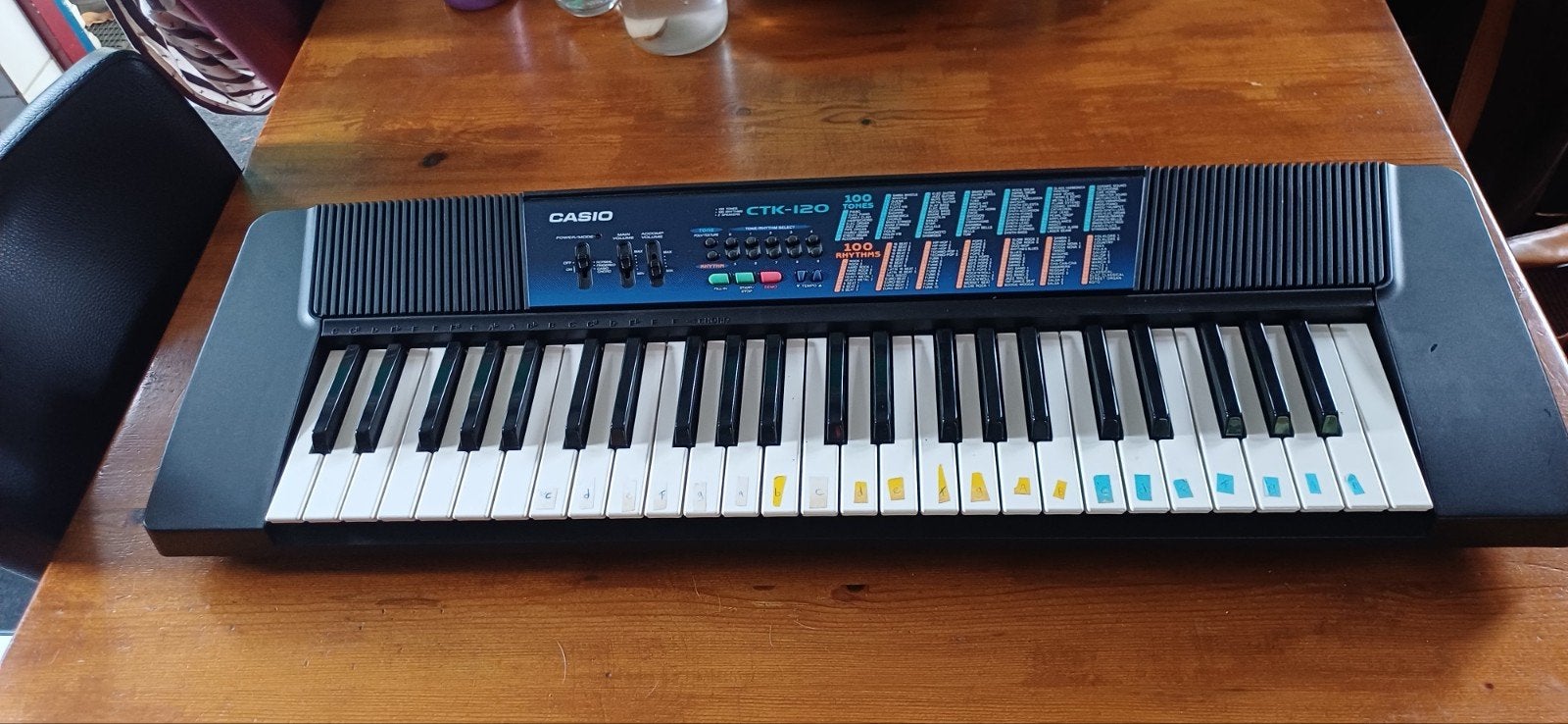 Casio CTK-120 Keyboard - Compleet met doos en accessoires, Ophalen, Gebruikt, 61 toetsen, Casio