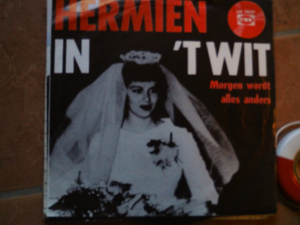 Hermien - In 't Wit / Morgen Wordt Alles Anders (Single) 10o, 7 inch, Ophalen of Verzenden, Zo goed als nieuw, Beschermende buitenhoes