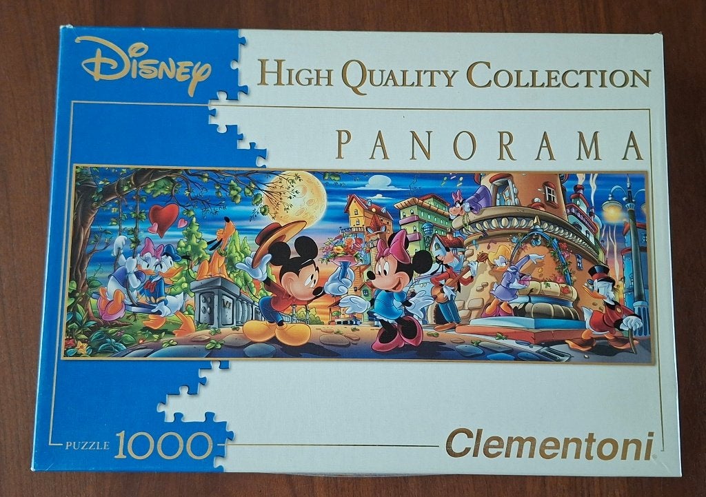 Disney Panorama puzzel - Clementoni - 1000 stukjes, Ophalen of Verzenden, 500 t/m 1500 stukjes, Zo goed als nieuw, Legpuzzel