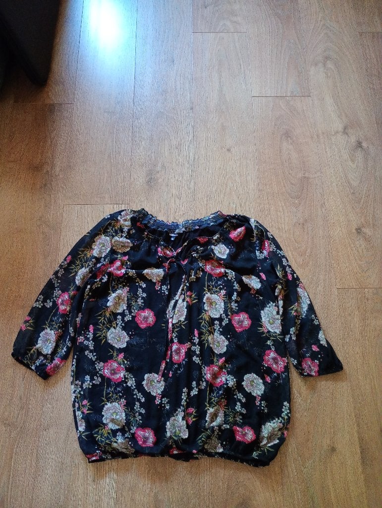 Mooie zwarte bloemetjes top mt 44 MS Mode, Zwart, Maat 42/44 (L), Ophalen of Verzenden, Zo goed als nieuw