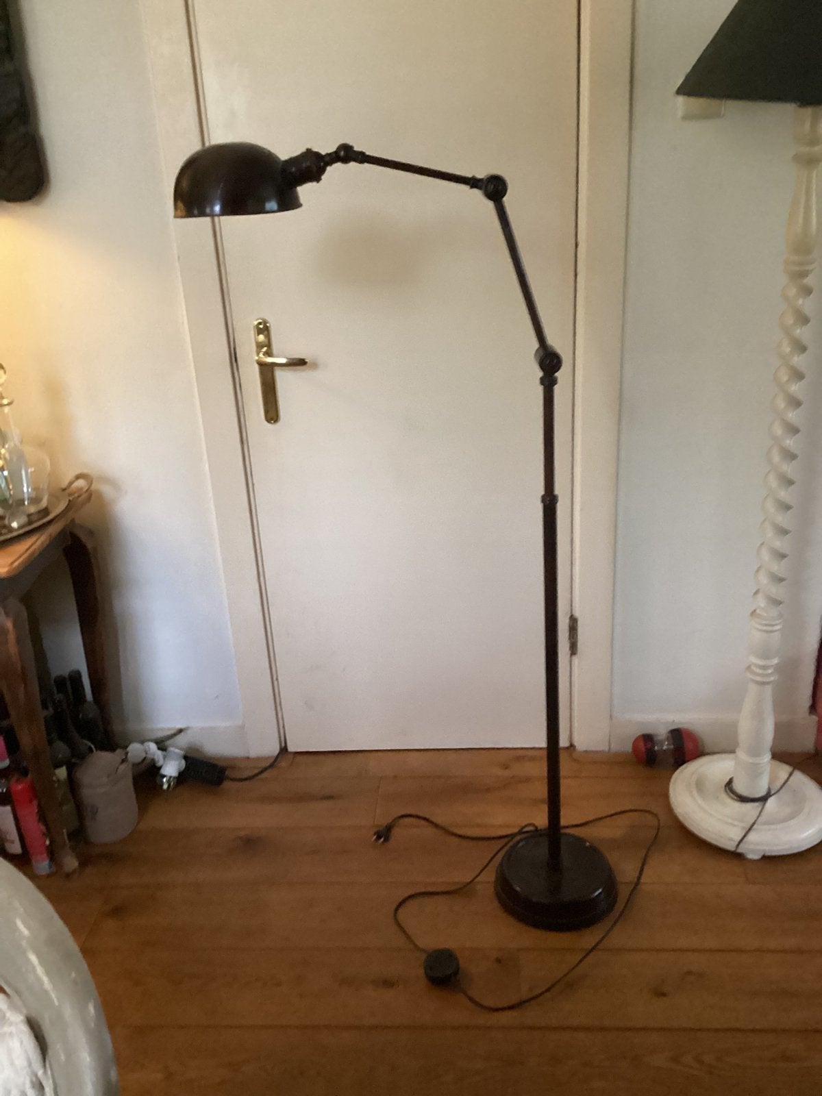 Verstelbare Vloerlamp met Industriële Look (set 2 stuks‼️), Ophalen, Gebruikt, E27 (groot), Metaal