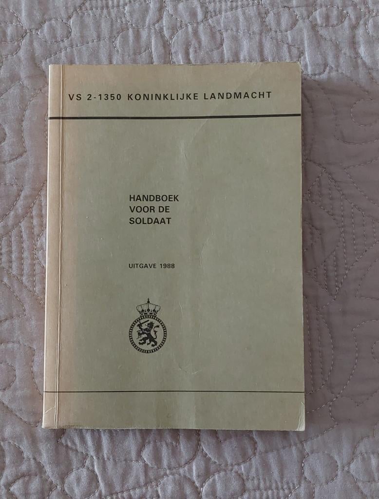 Handboek voor de Soldaat - Koninklijke Landmacht 1988, Ophalen of Verzenden, Landmacht, Nederland, Boek of Tijdschrift