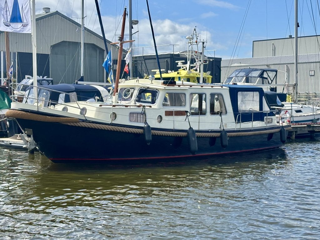 Valkvlet  11.30 OK-AK, Watersport en Boten, Motorboten en Motorjachten, Staal, Gebruikt, 11 m, Binnenboordmotor