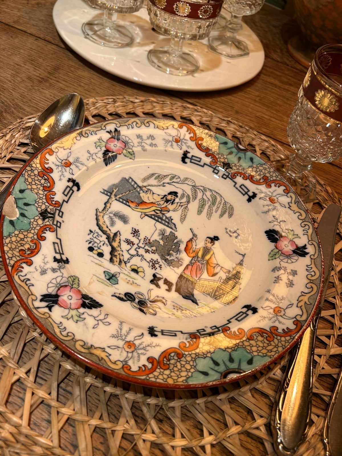 Petrus Regout Timor dinner bord rond 1800, Ophalen