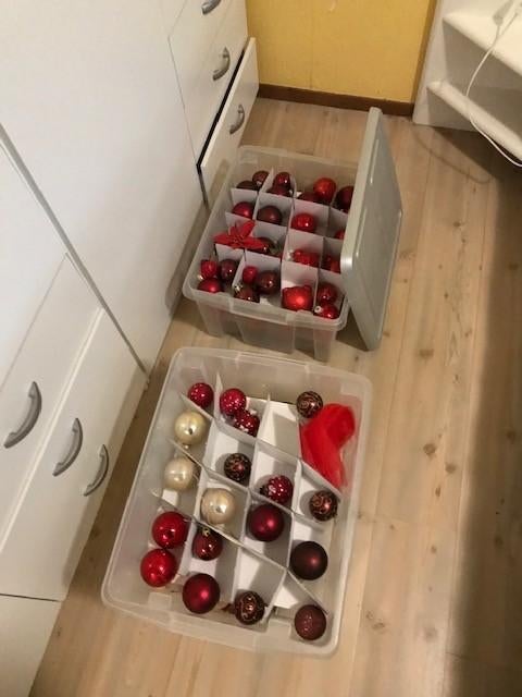 2 dozen vol Kerstballen, Diversen, Kerst, Ophalen, Zo goed als nieuw