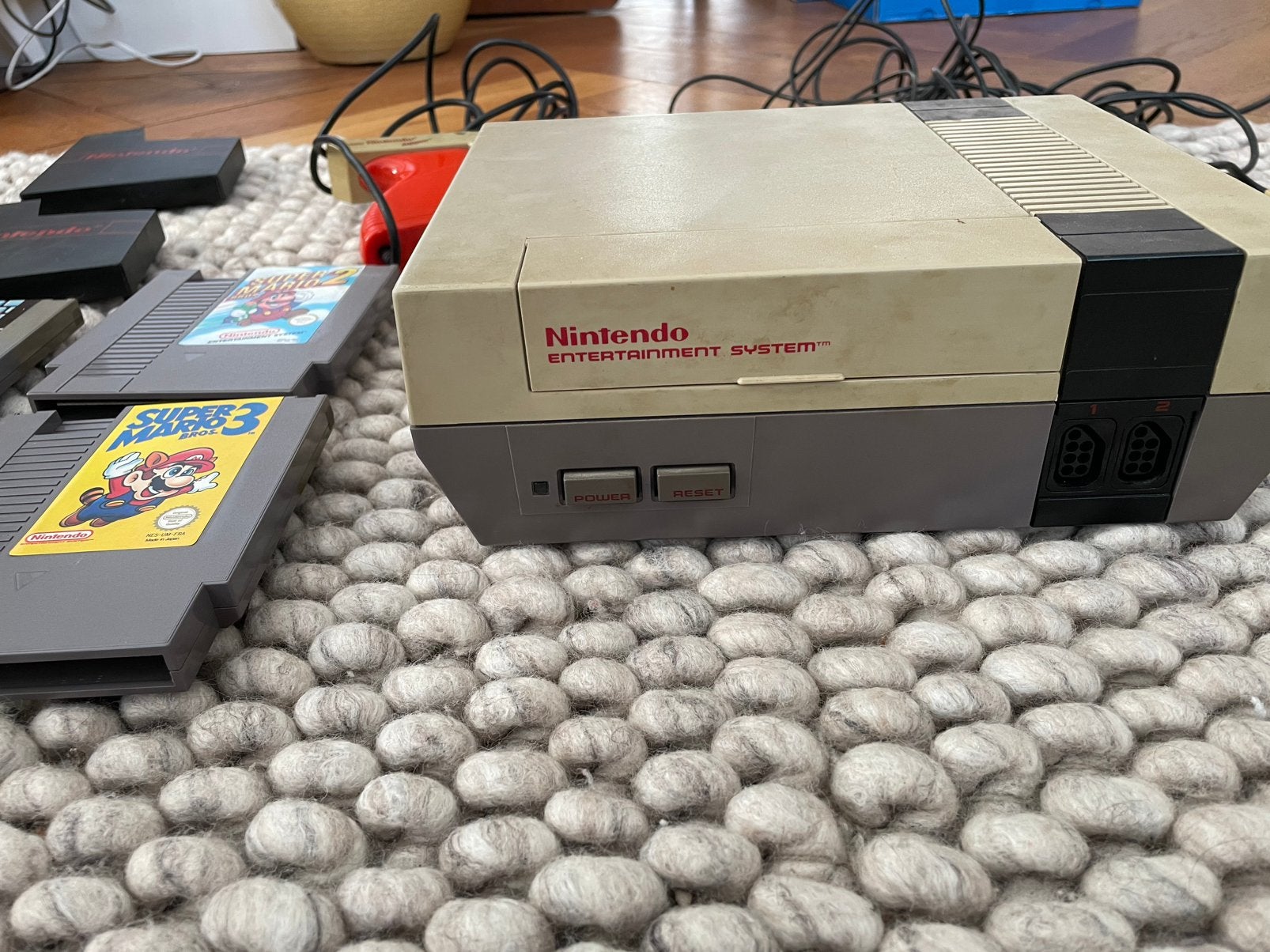 Klassieke NES met mario 1, 2 en 3 en duck hunt, Spelcomputers en Games, Spelcomputers | Nintendo NES, Ophalen of Verzenden, Zo goed als nieuw