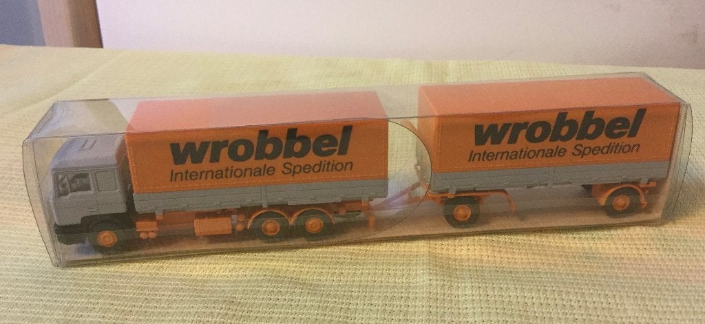 Wiking 1:87 MAN F90 truck Wrobbel Internationale spedition, Ophalen of Verzenden, Zo goed als nieuw, Bus of Vrachtwagen, Wiking