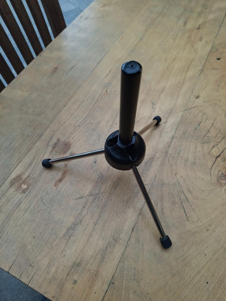 Klarinet standaard, Muziek en Instrumenten, Standaards, Ophalen of Verzenden, Zo goed als nieuw, Instrumentstandaard, Microfoon
