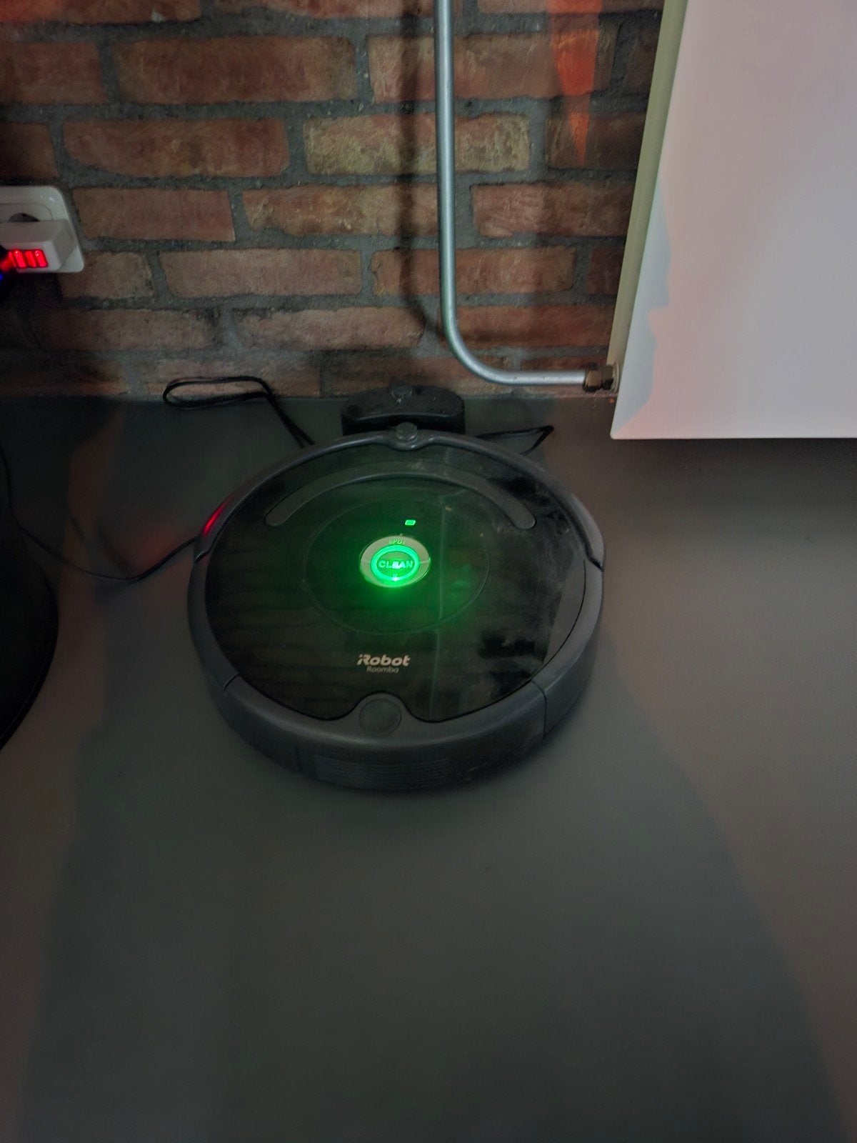 Roomba robotstofzuiger 6 serie, Witgoed en Apparatuur, Ophalen, Gebruikt, IRobot, Robotstofzuiger