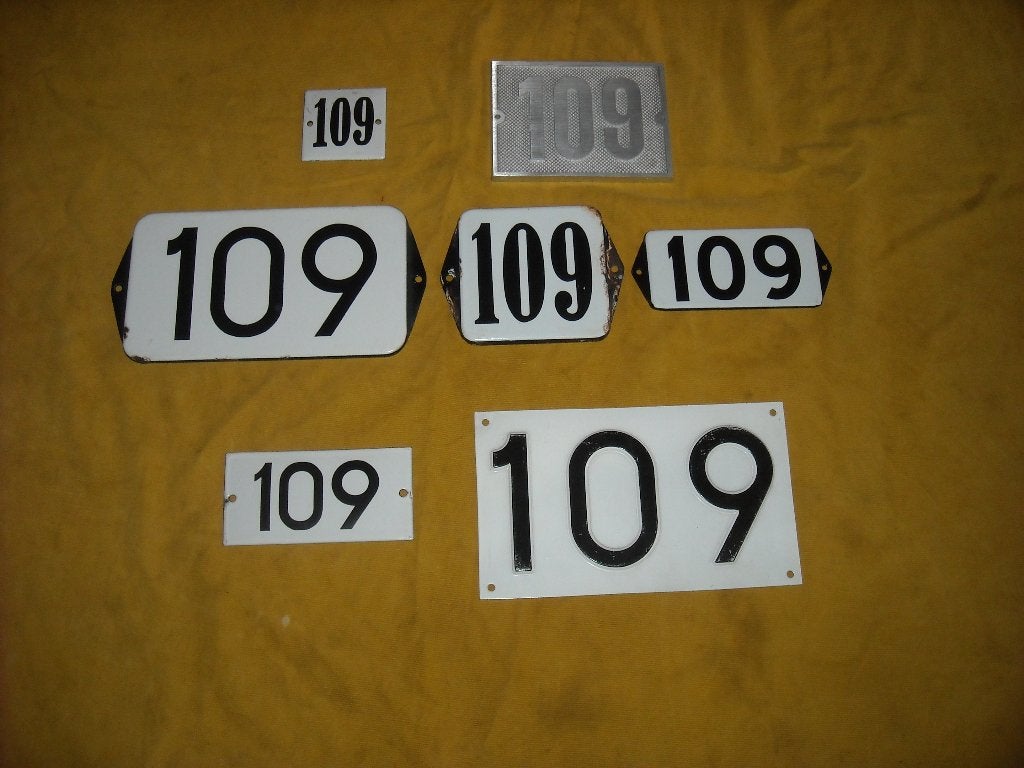 oud emaille huisnummer 109 ook 110 111 112 113 114 115 116 7, Ophalen of Verzenden