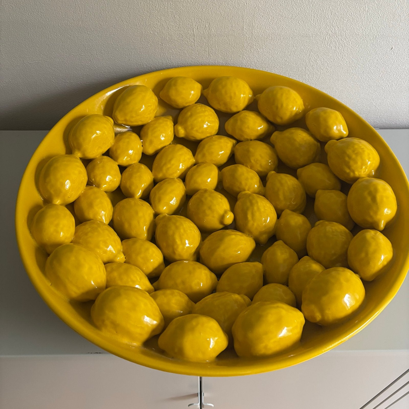 Des Pots schaal LEM-S45-GE met citroenen, Ø 43cm, Porselein of Keramiek, Schaal, Rond, Ophalen of Verzenden