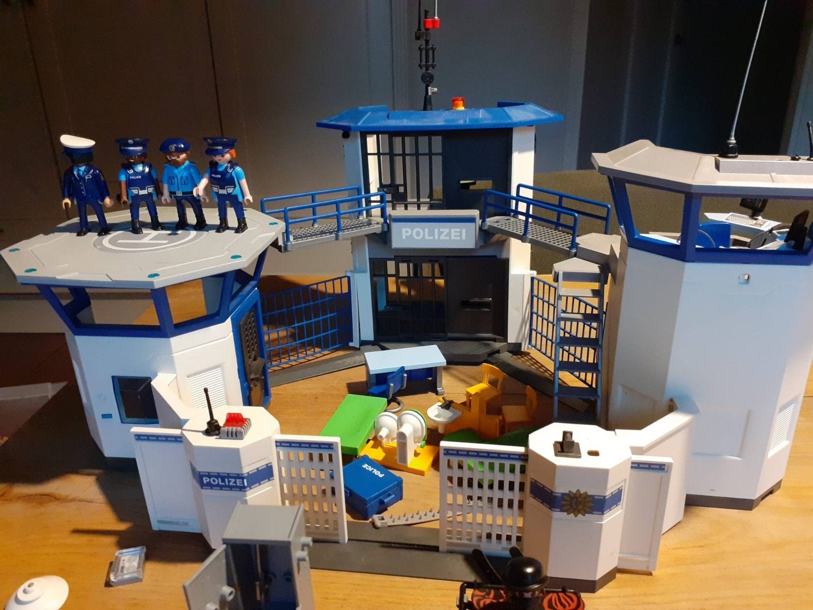 Playmobil Politiebureau met Boeven, Quad en Handleiding, Ophalen
