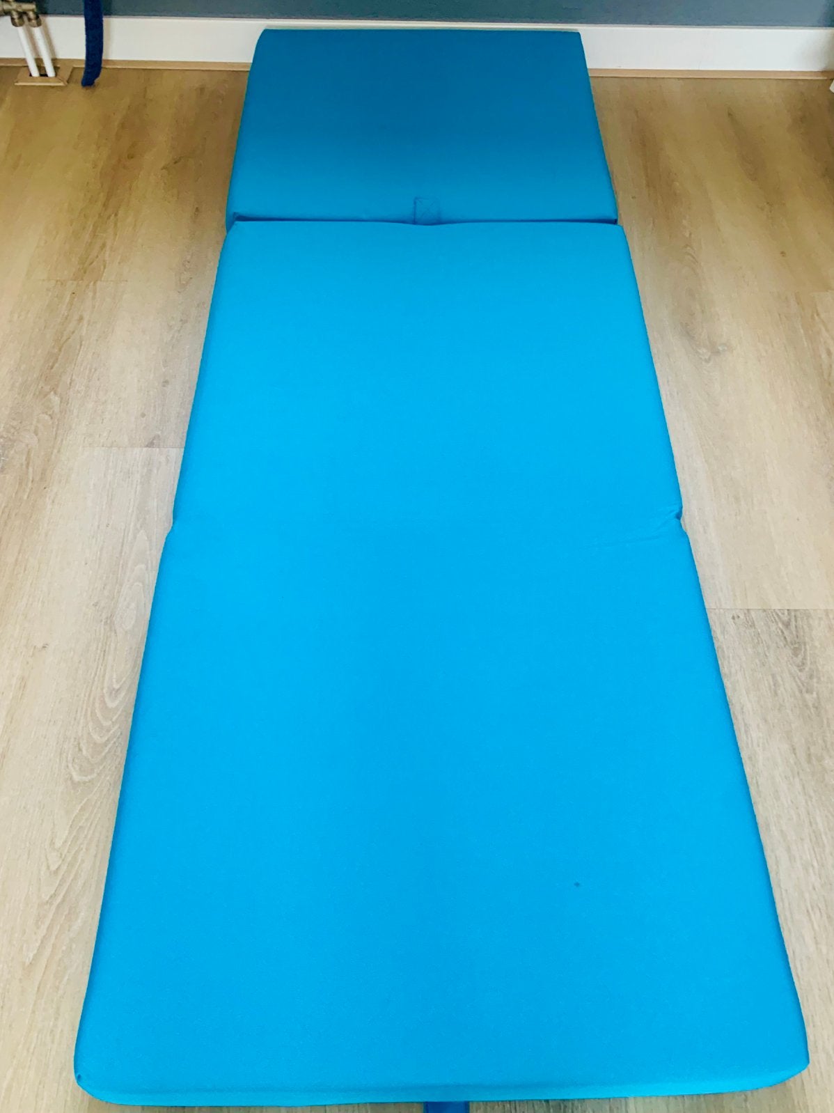 Te koop: opvouwbaar matras (190x70x9cm) Rumba blauw!, Ophalen, Zo goed als nieuw, 1-persoons