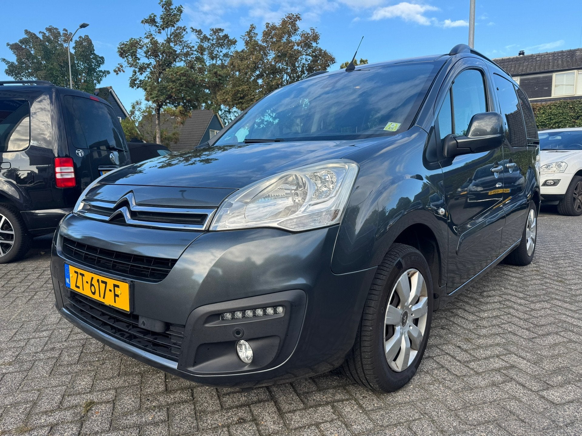 Citroen Berlingo 1.2 PureTech XTR Apk 28/10/27,Airco,Cruise,, Auto's, Voorwielaandrijving, Gebruikt, 1199 cc, Handgeschakeld