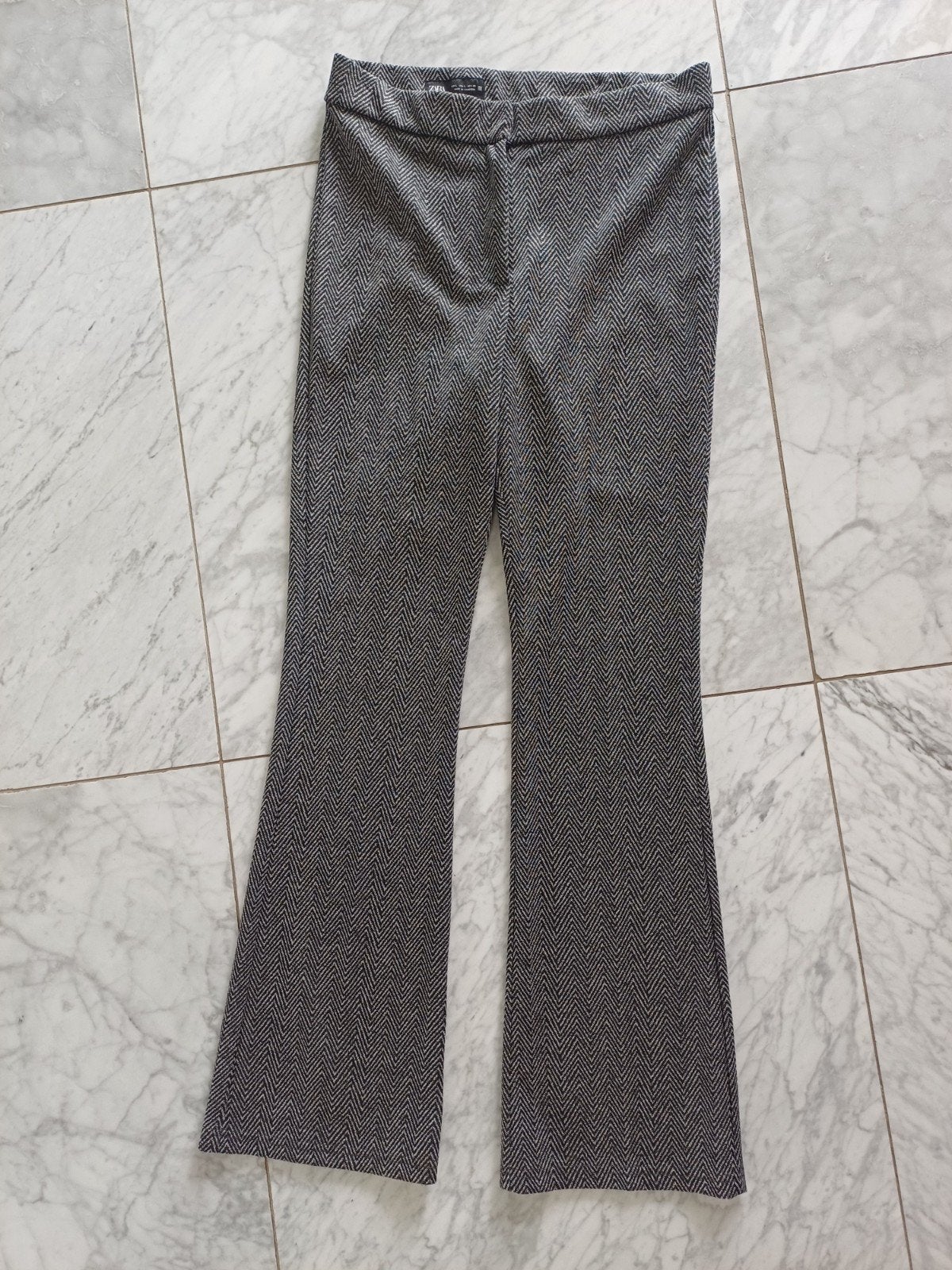 Zara broek maat L, Maat 42/44 (L), Ophalen of Verzenden, Zo goed als nieuw, Lang