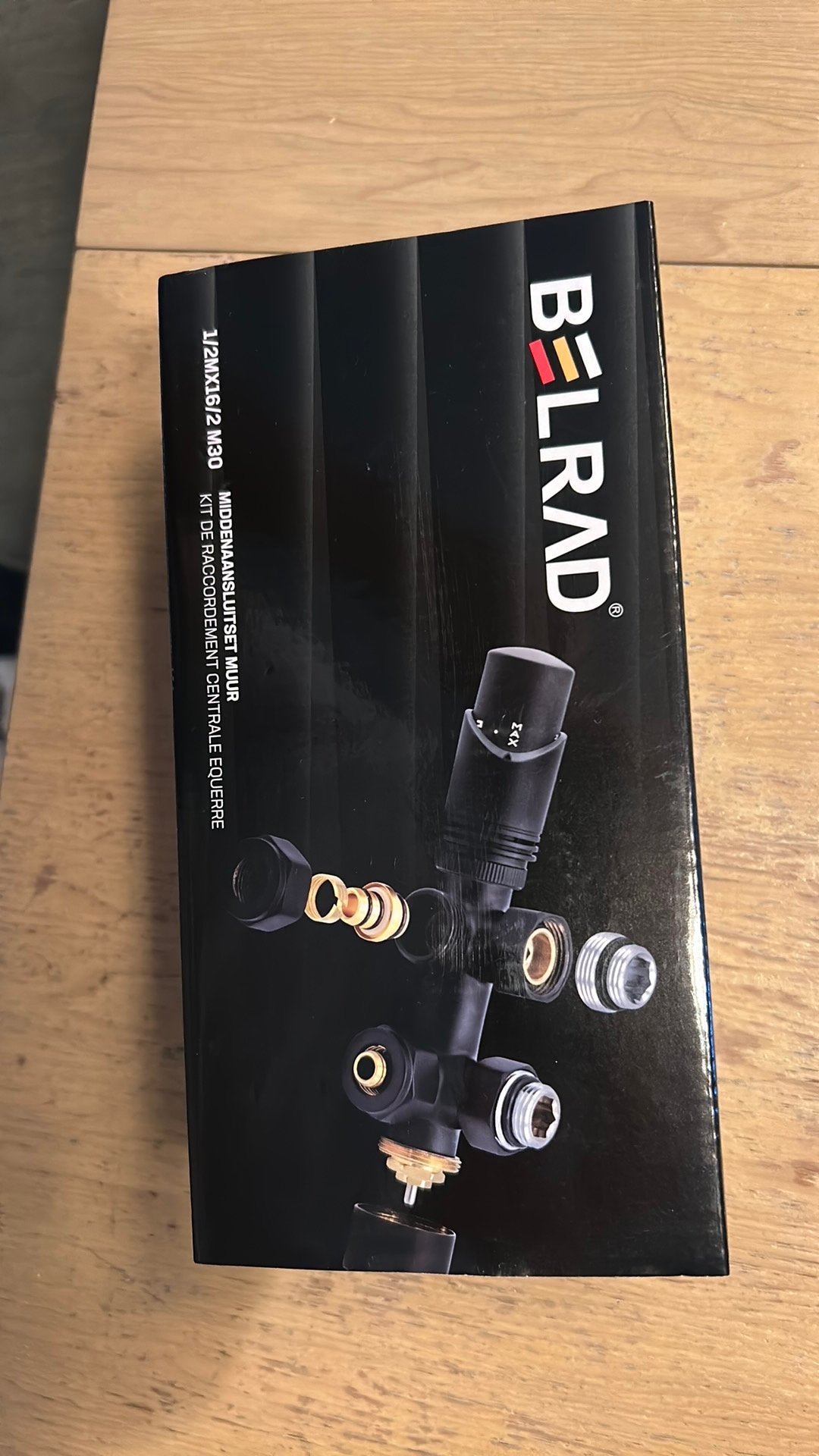 BELRAD Thermostatische Radiatorkraan - middenaansluiting, Ophalen of Verzenden, Zo goed als nieuw, Minder dan 60 cm, Minder dan 30 cm