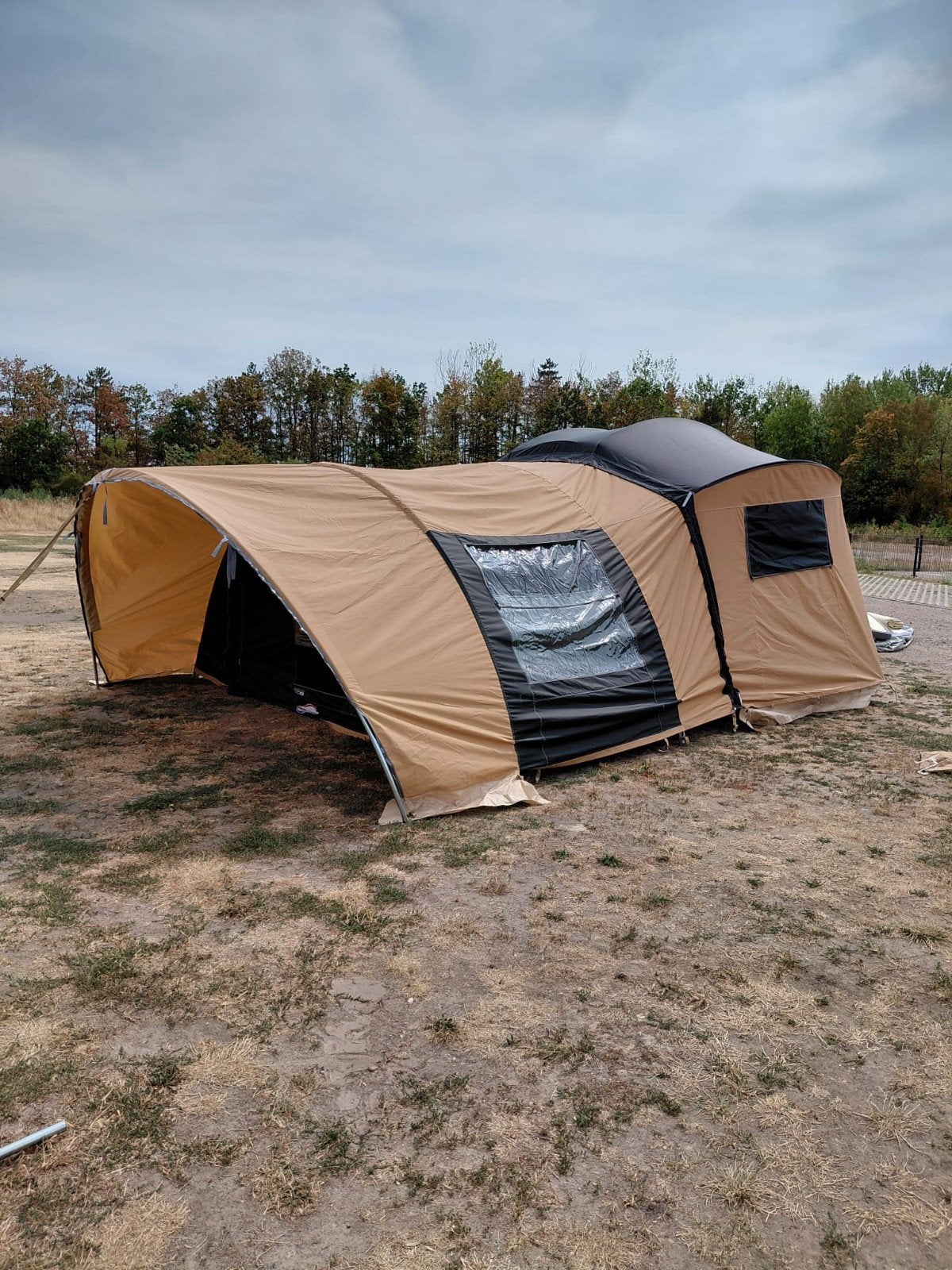 Europa Camper Sunliner Vouwwagen 2019 - Zeer Ruim 8-persoons, Ophalen, Beige, Cabanon, Meer dan 6