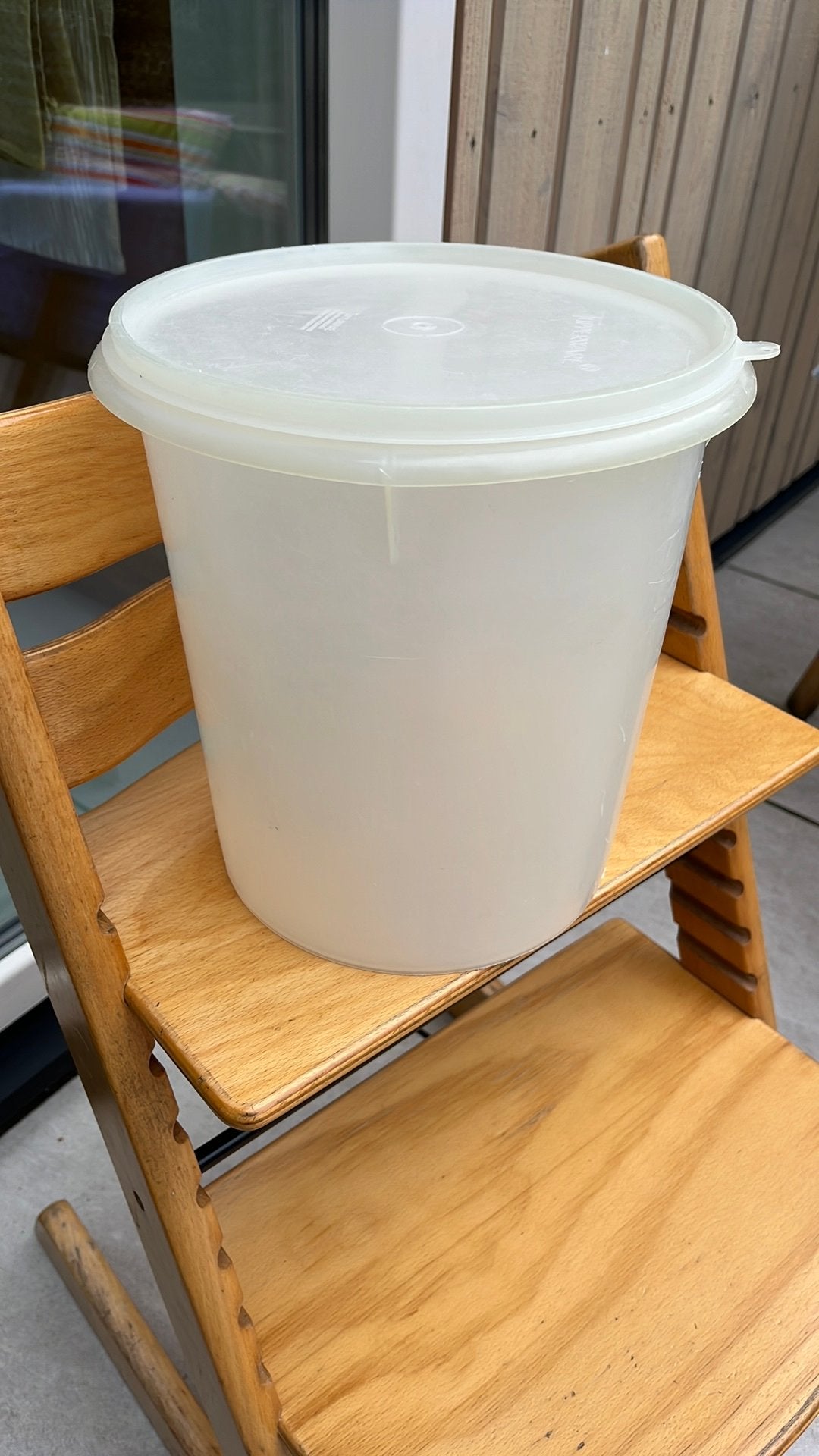 Wasemmer Tupperware 8,5L met goedwerkende deksel, Gebruikt, Wit, Ophalen of Verzenden, Met deksel