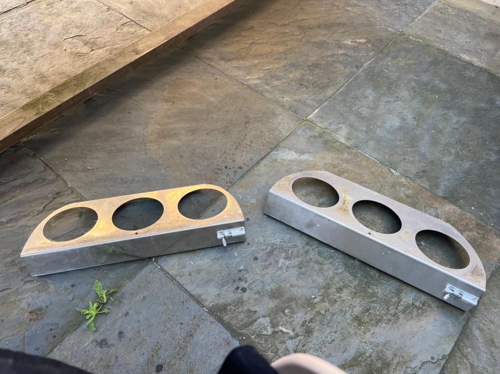 2 x 3 voerbak draai plateau gegalvaniseerd, Dieren en Toebehoren, Vogels | Toebehoren, Ophalen, Zo goed als nieuw