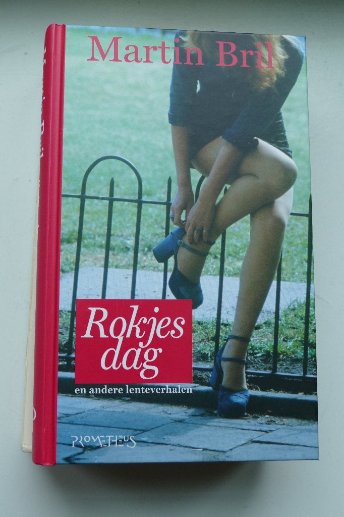 Martin Bril – Rokjesdag, Boeken, Ophalen of Verzenden, Zo goed als nieuw, Martin Bril