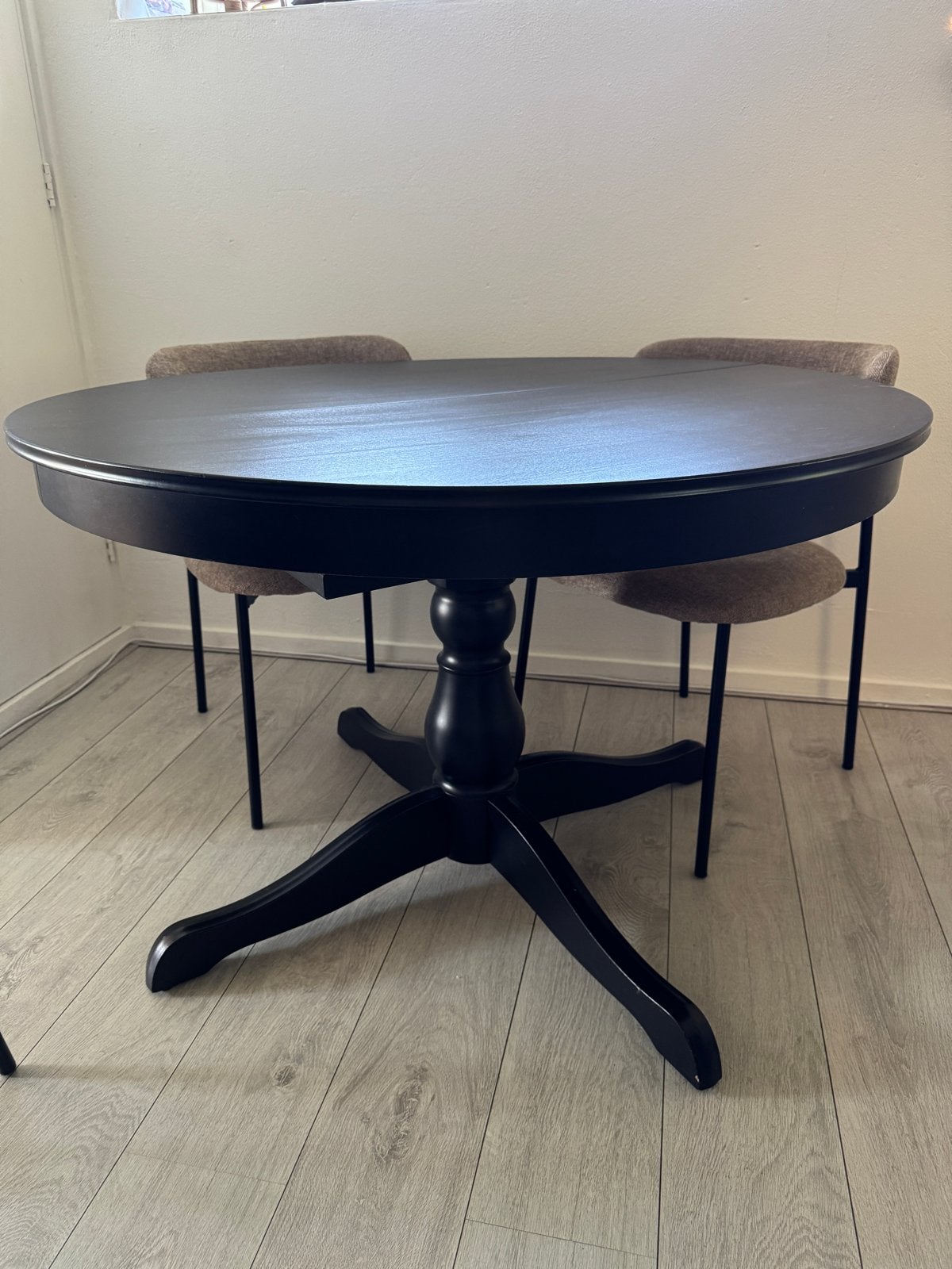 IKEA Ingatorp ronde tafel met uitklapfunctie, Ophalen, 100 tot 150 cm, Rond, Zo goed als nieuw