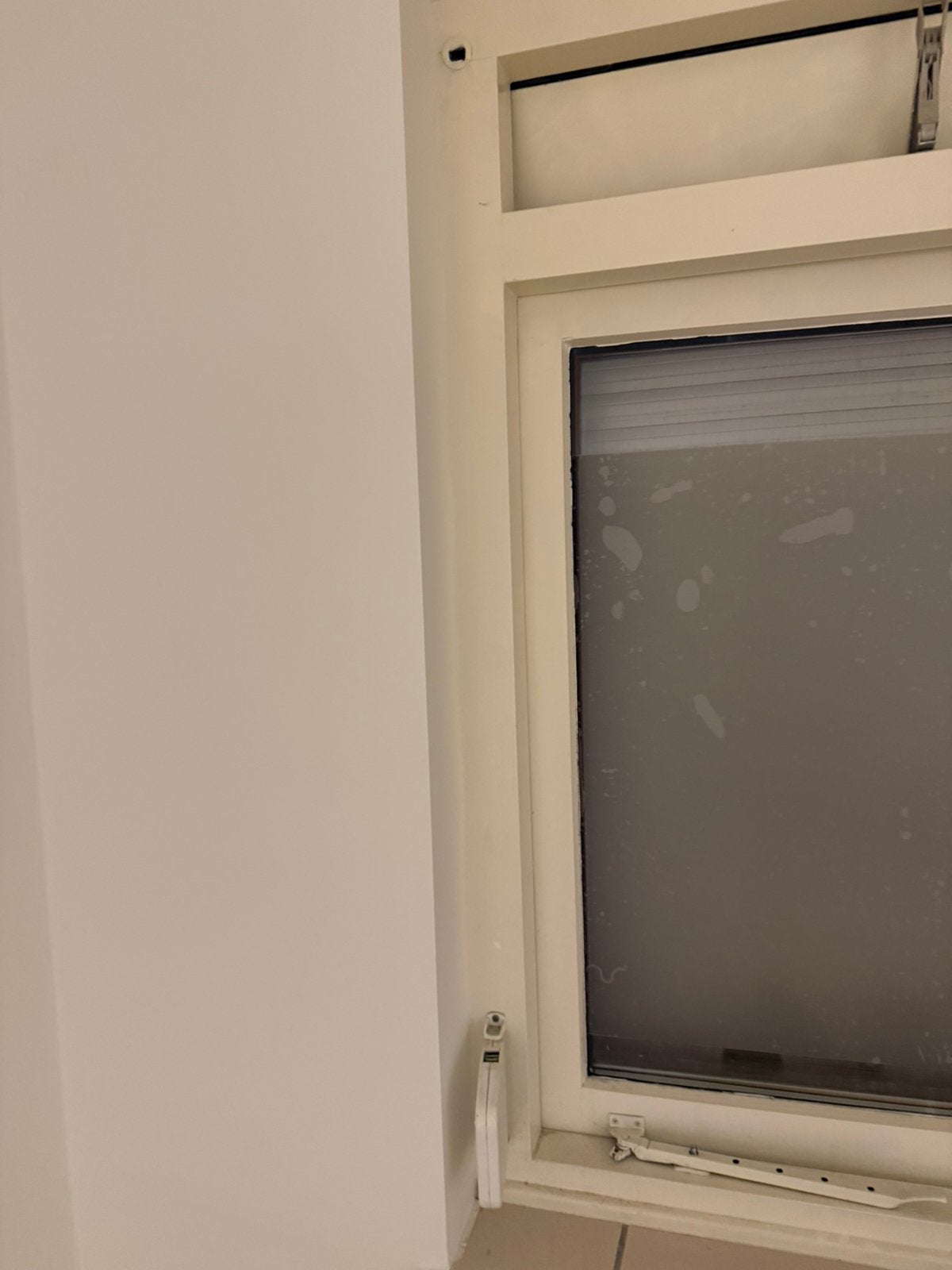 Gezocht: reperatie rolgordijn, Doe-het-zelf en Verbouw, Kozijnen en Schuifpuien, Raamkozijn, Zo goed als nieuw, Hout, Ophalen