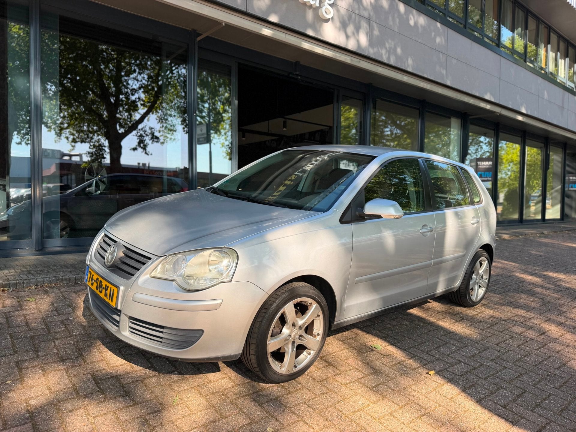 Volkswagen Polo 1.4-16V Turijn|Nieuwe Apk| Nieuwe Vredestein, Voorwielaandrijving, Zwart, Origineel Nederlands, Bedrijf