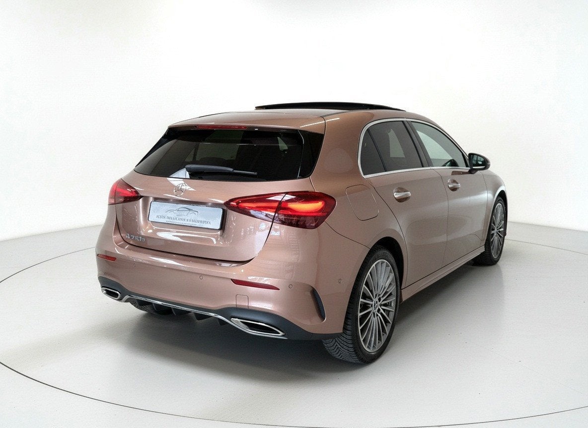 Mercedes-Benz A-klasse 250 e AMG Line Rose Gold - Panorama -, 12 maanden, Gebruikt, Zwart, Bedrijf