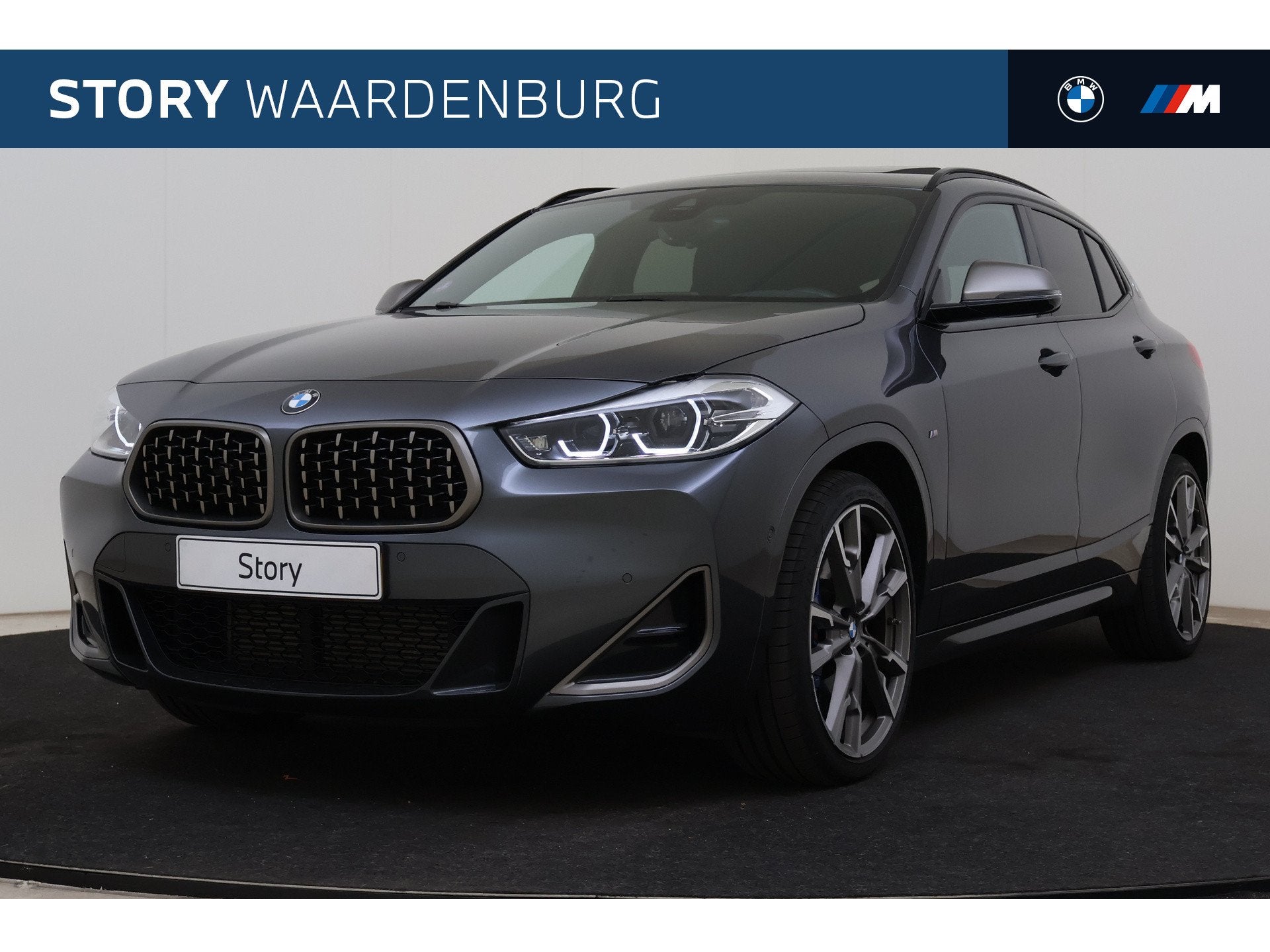BMW X2 M35i Automaat / Panoramadak / Sportstoelen / Head-Up, Gebruikt, 4 cilinders, Bedrijf, Vierwielaandrijving