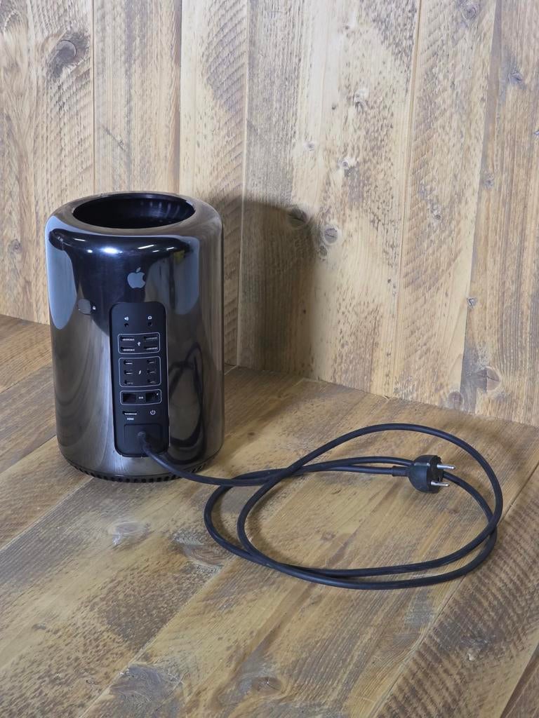 Apple Mac Pro Late 2013 model A1481 EMC 2630, Computers en Software, Apple Desktops, Zo goed als nieuw, Mac Pro, 3 tot 4 Ghz, Ophalen of Verzenden