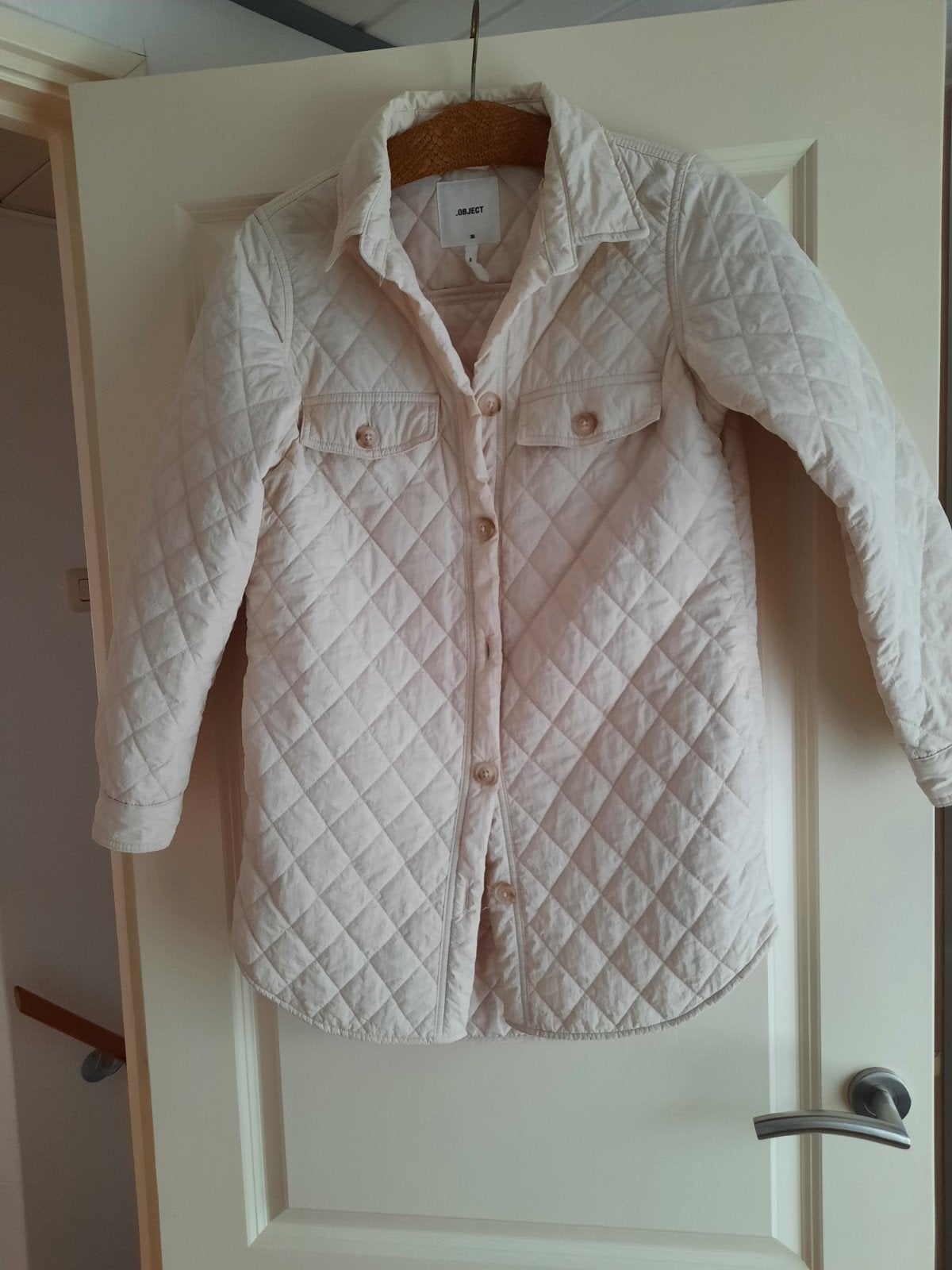 tussen jas maat s, Ophalen of Verzenden, Zo goed als nieuw, Maat 38/40 (M), Beige