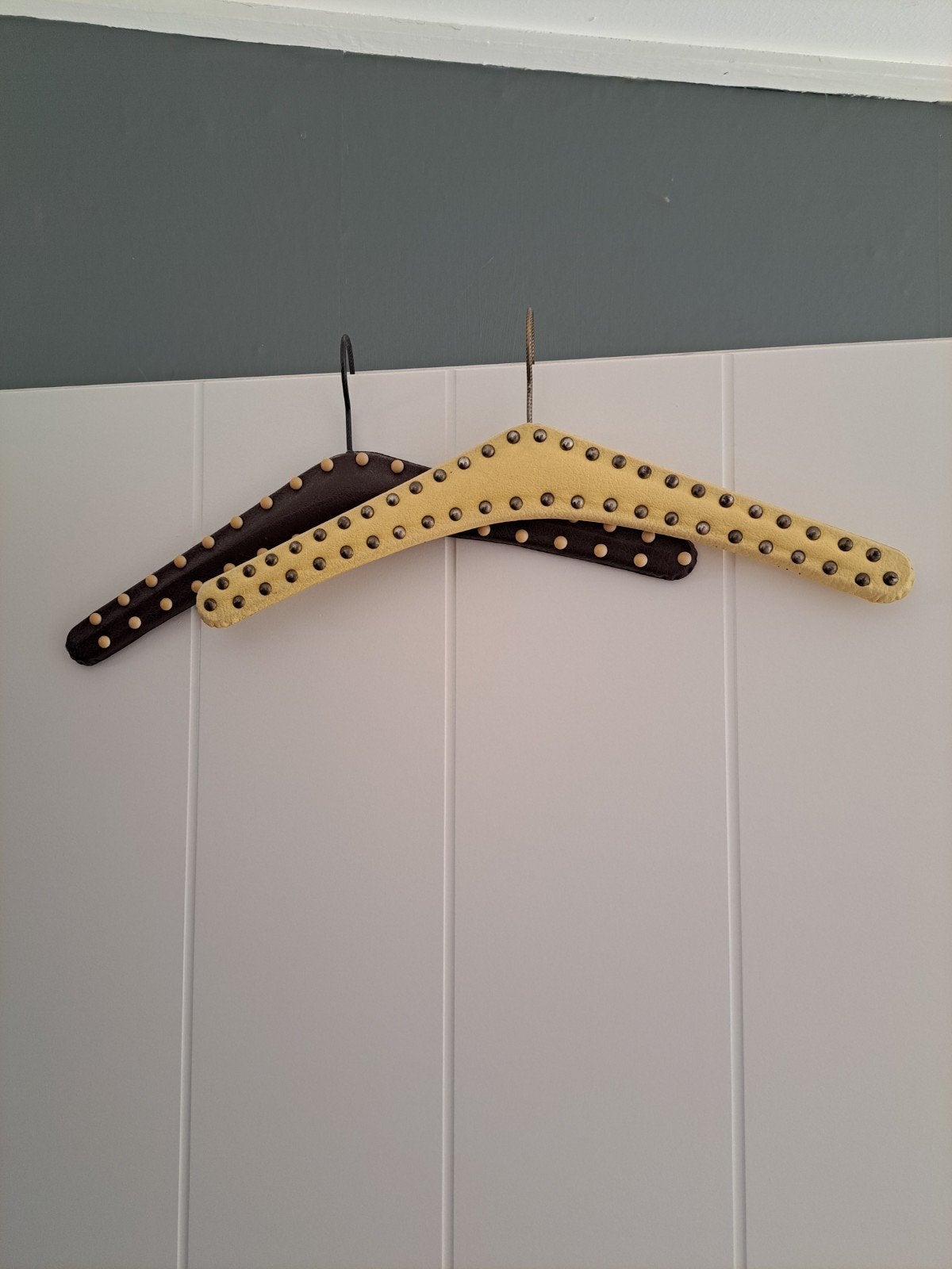 2 vintage klerenhangers, Gebruikt, Ophalen of Verzenden, X, Hout