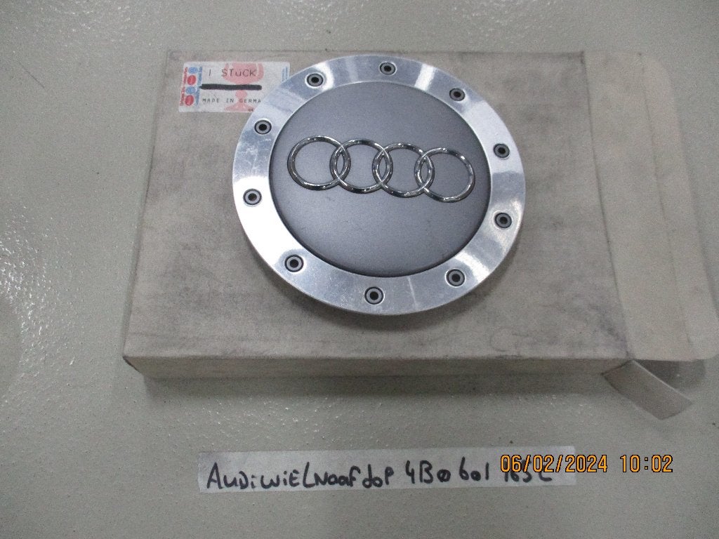 Originele Audi Wielnaafdop 4B0 601 165C, Auto diversen, Ophalen of Verzenden, Gebruikt