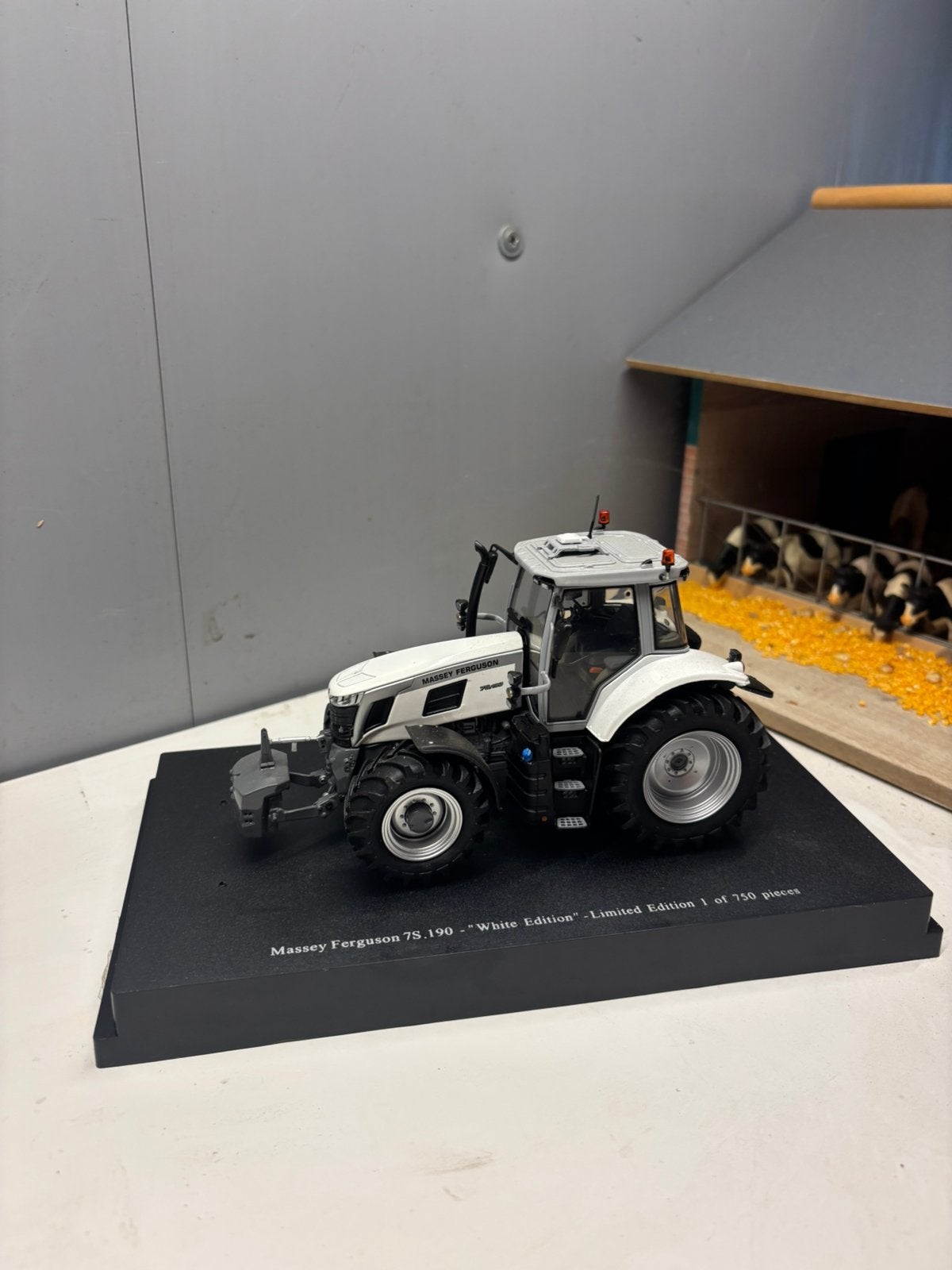 Zeldzame mf, Ophalen of Verzenden, Zo goed als nieuw, Tractor of Landbouw, Universal Hobbies