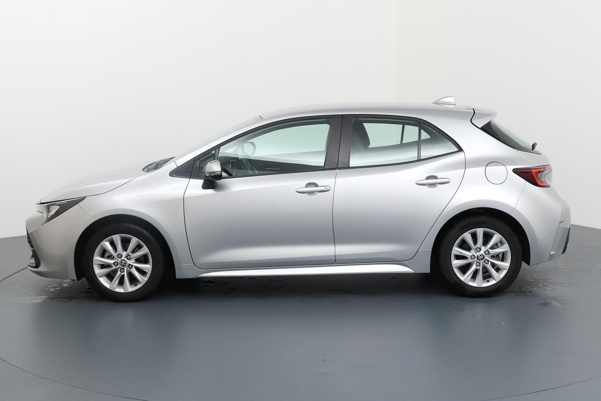 Foto 9 van Toyota Corolla Hybrid 140 Active Stijlvol en zuinig, klaar v