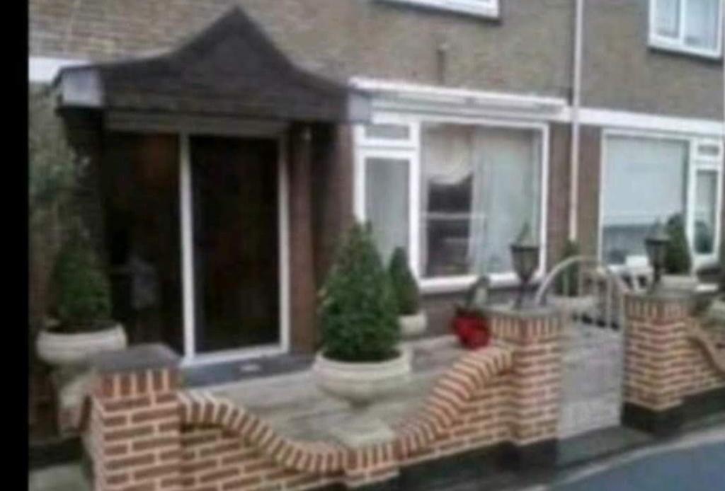 Metselaar  klusser, Ophalen, Nieuw