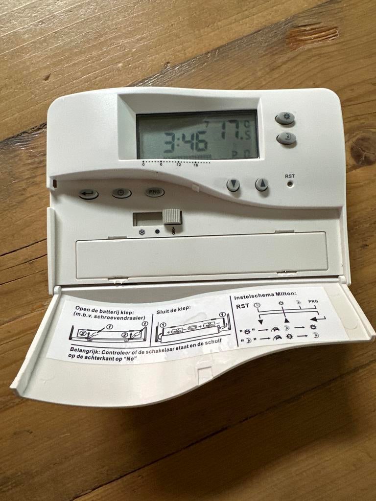 Plieger Thermostaat - Digitale Kamerthermostaat, Doe-het-zelf en Verbouw, Thermostaten, Ophalen of Verzenden, Gebruikt