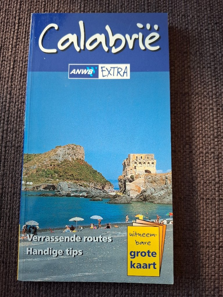 ANWB Extra Reisgids Calabrië - Ontdek Zuid-Italië, Gelezen, Europa, Ophalen of Verzenden, Reisgids of -boek