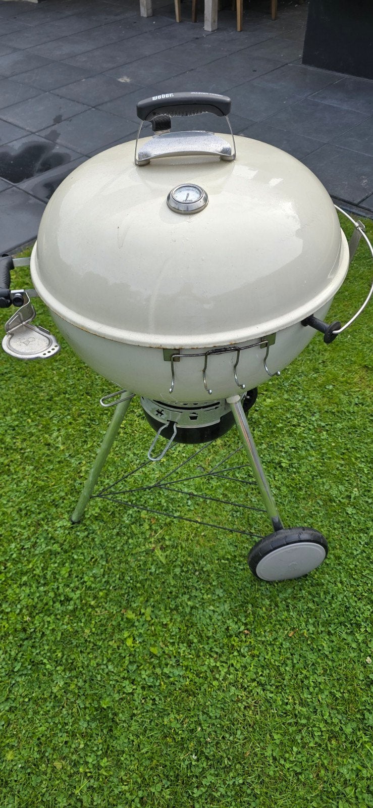 Weber Master-Touch GBS E-5750 inclusief gietijzeren rooster, Ophalen, Gebruikt, Weber