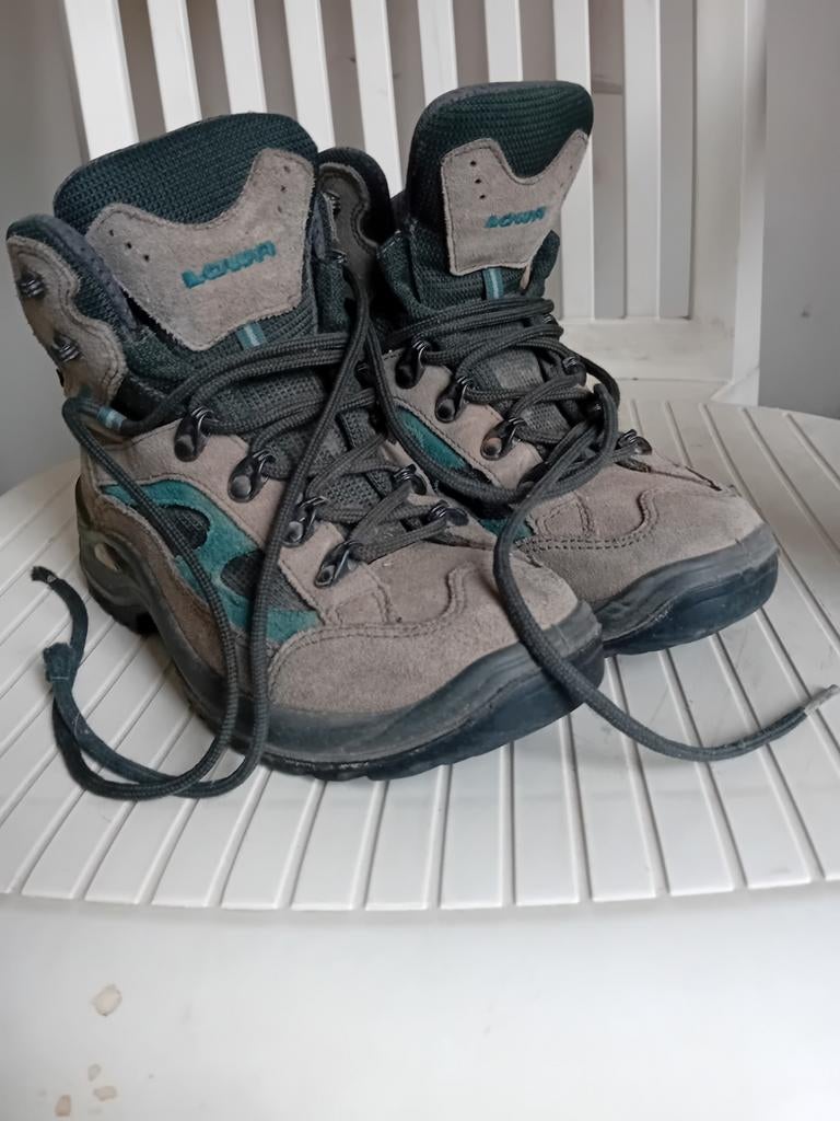 Lowa wandelschoen maat 38, Ophalen, Zo goed als nieuw, Sneakers of Gympen