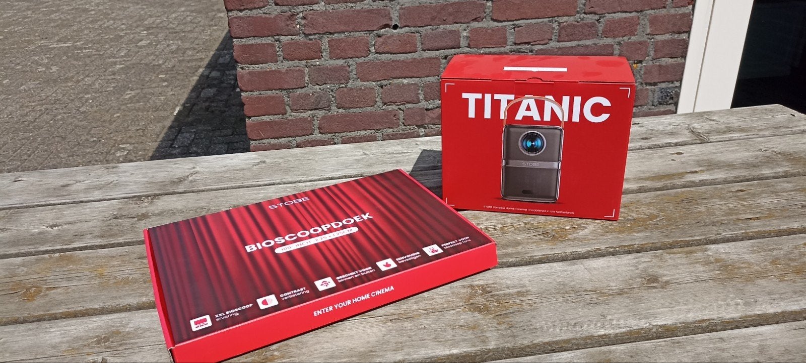 Stobe Bioscoopdoek 100 inch (2.25x1.25m) met Titanic Beamer, Ophalen, Nieuw