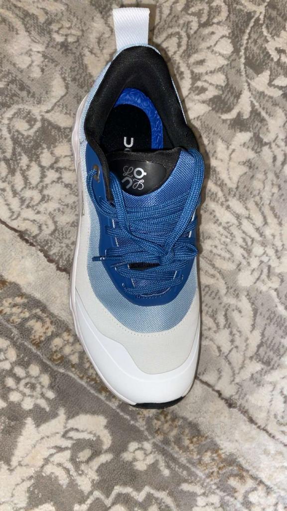 Nieuwe Loewe x Oncloud schoenen - Maat 39, Blauw, Nieuw, Ophalen of Verzenden, Sneakers of Gympen