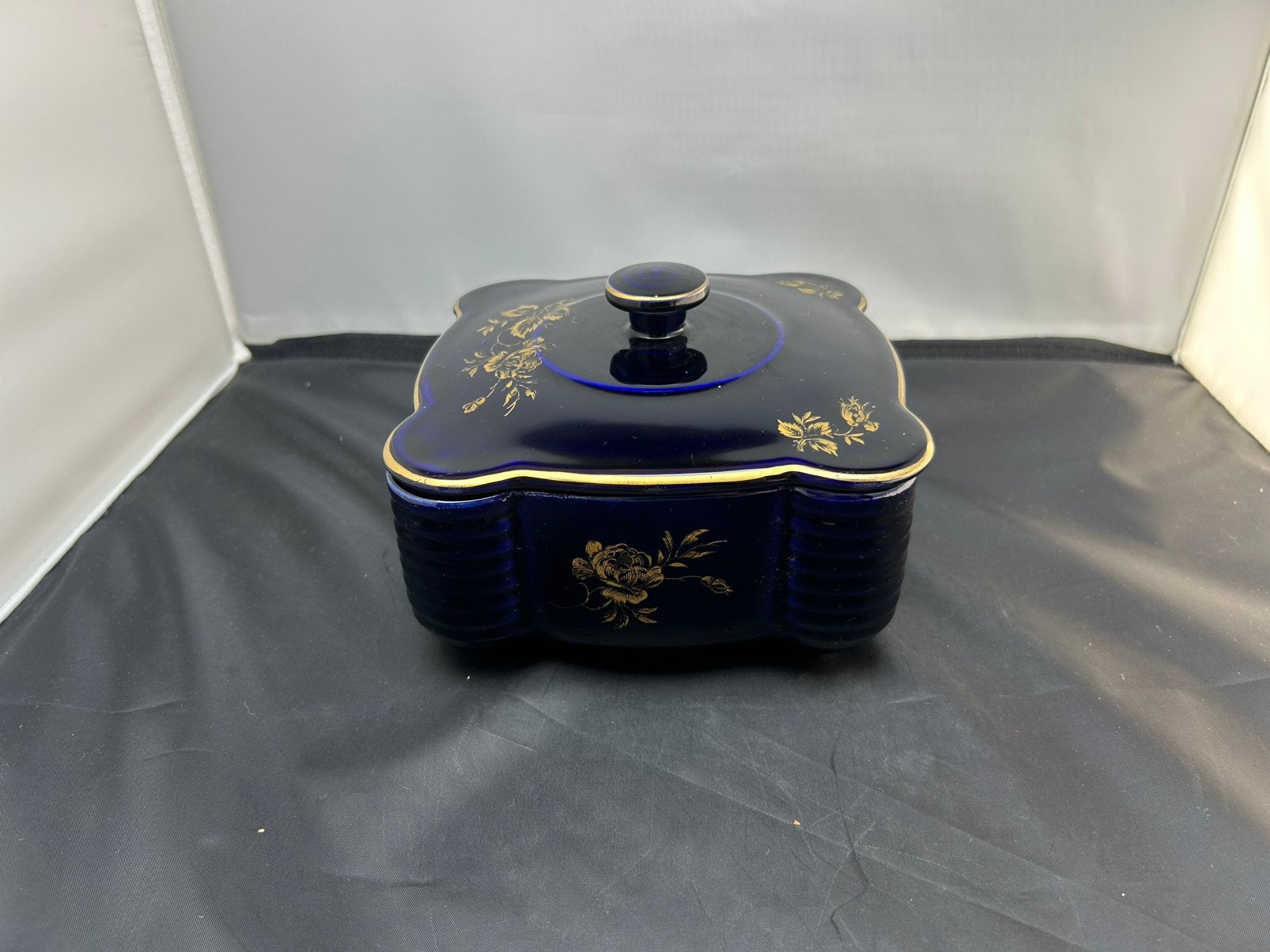 Vintage Staffel Limburg bonbonnière – Echt Cobalt & Goud, Ophalen