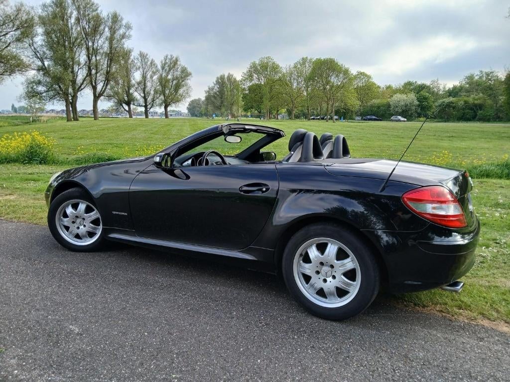 Mercedes-Benz SLK 200 Kompressor in prachtige staat !!, Achterwielaandrijving, Zwart, 4 cilinders, 1796 cc