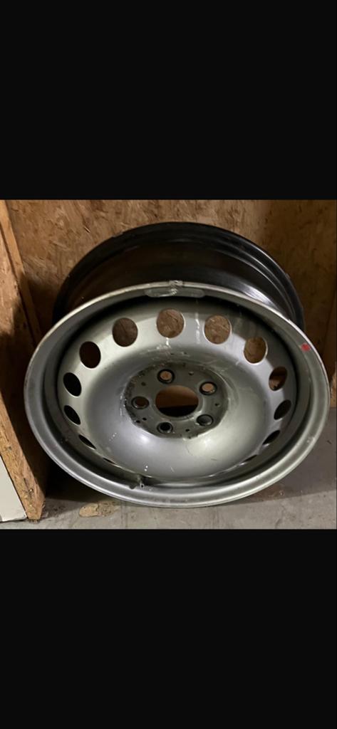 Gebruikte stalen velg, Ophalen of Verzenden, Zo goed als nieuw