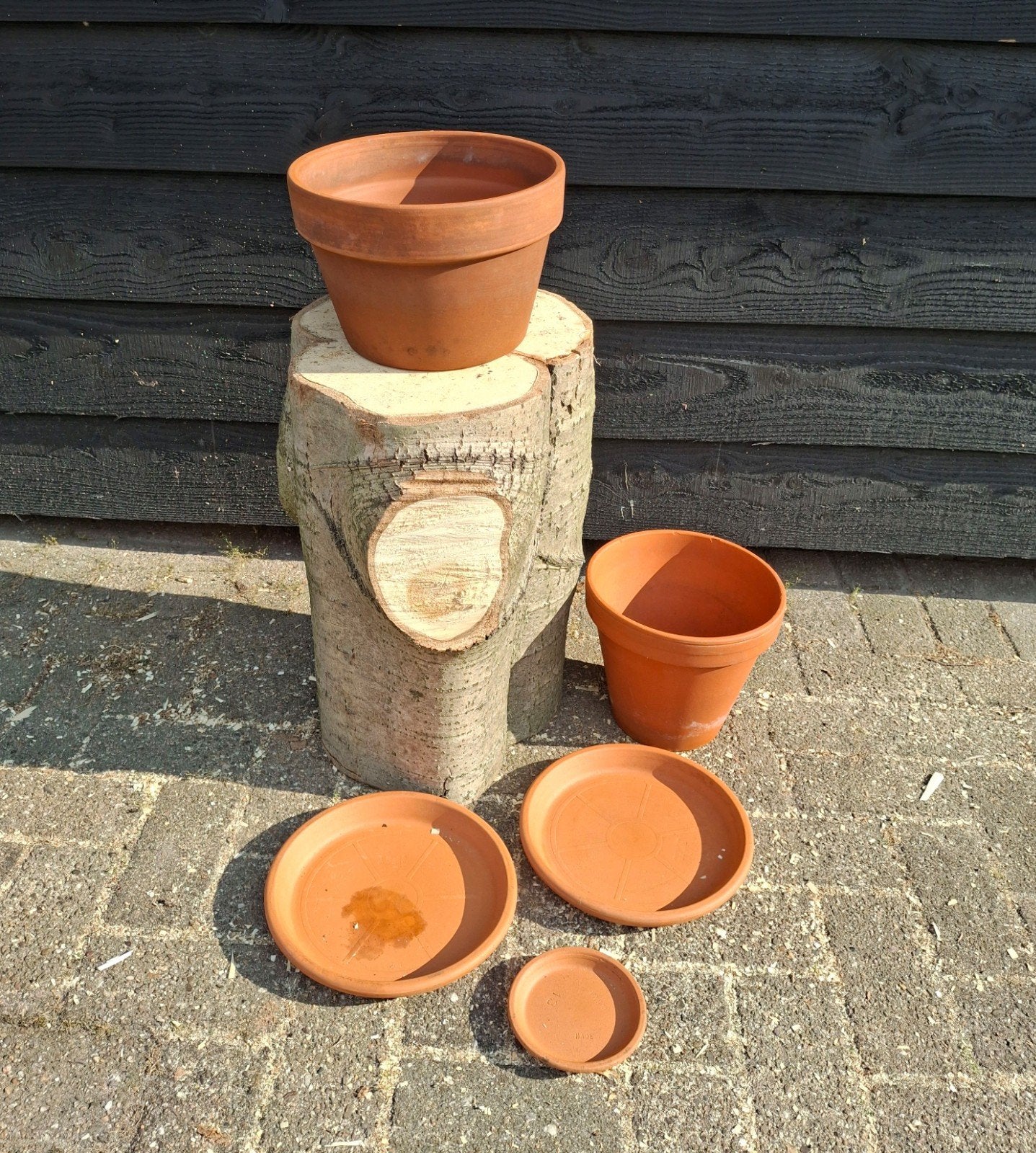 TERRACOTTA BLOEMPOTTEN EN SCHOTELS - ITALIAANS EN DUITS, Tuin en Terras, Bloempotten, Gebruikt, Rond, Ophalen of Verzenden, Balkon