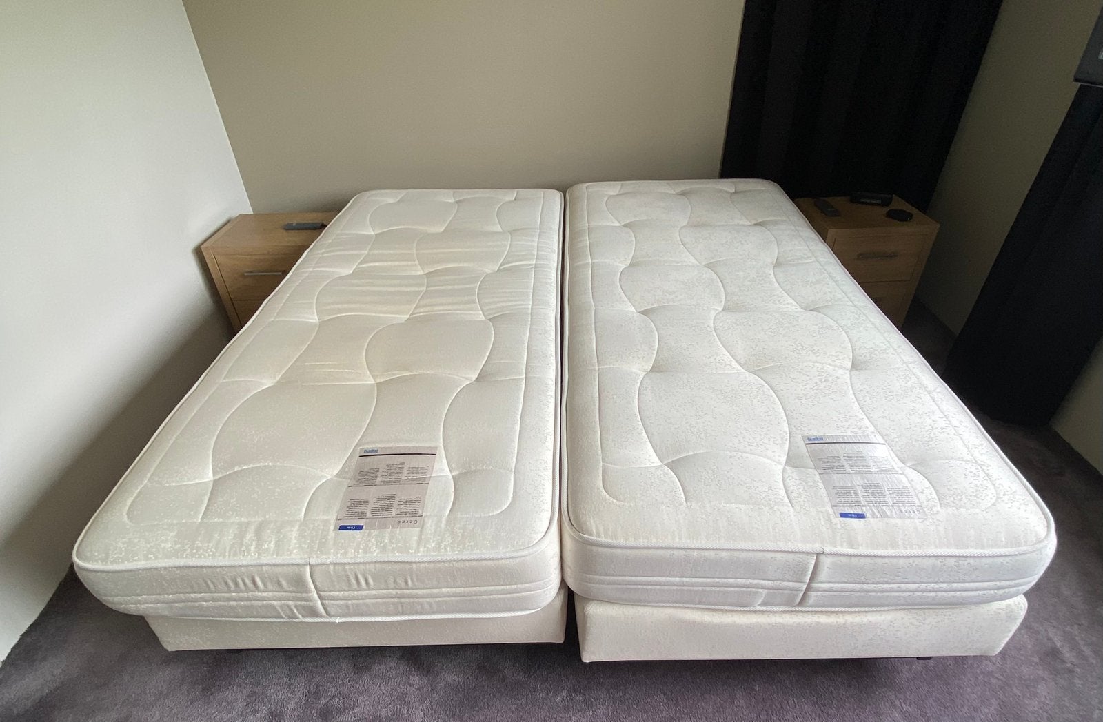 2 Auping elektrisch verstelbare bedden, Ophalen, Gebruikt, 90 cm, Tweepersoons