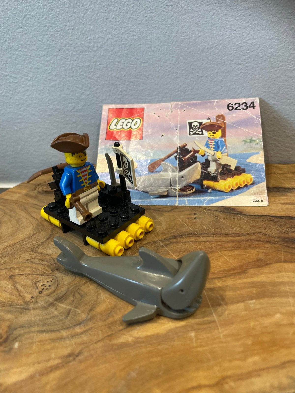 Lego Pirates 6234: Renegade's Raft - Retro set met haai, Gebruikt, Lego, Complete set, Inclusief instructies