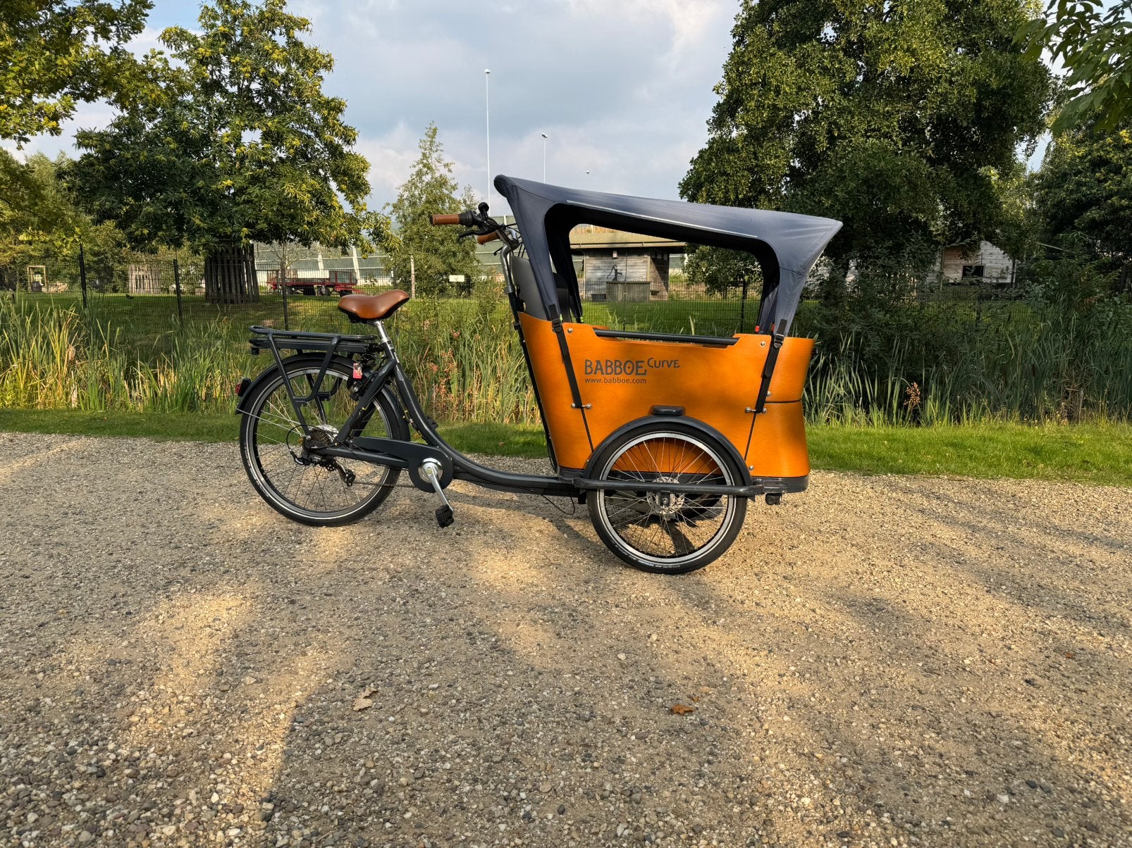 Babboe Curve-E elektrische bakfiets, gecontroleerd, Fietsen en Brommers, 4 kinderen of meer, Gebruikt, Velgrem, Huif